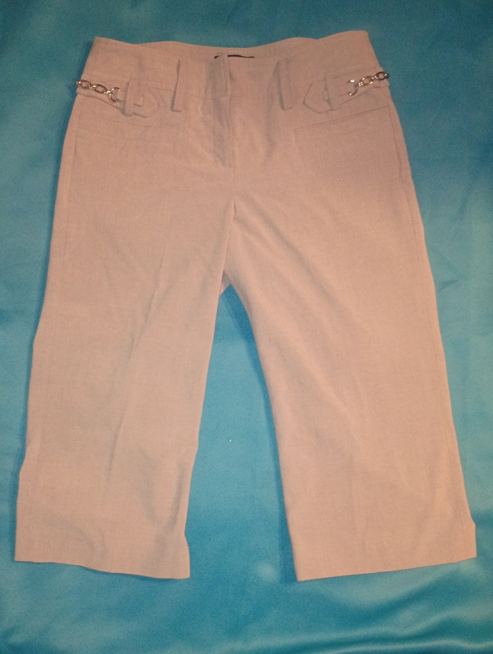 Women's Light Beige Capri Pants with Chain Detail